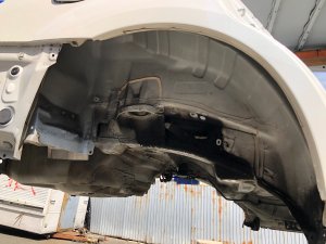 Guarda-lamas traseiro direito SUBARU LEGACY OEM 51439AJ0409P BMG BM9 BM 2013 White Pearl 37J