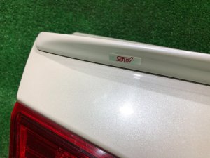 Trunk lid со спойлером SUBARU LEGACY OEM 57509AJ0129P BMG BM9 BM 2013 White Pearl 37J