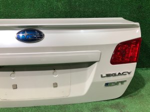 Trunk lid со спойлером SUBARU LEGACY OEM 57509AJ0129P BMG BM9 BM 2013 White Pearl 37J