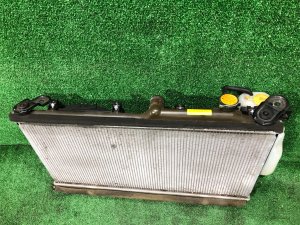 发动机水箱 45119AJ030 SUBARU LEGACY