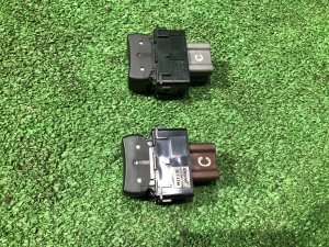 Seat heater switches SUBARU LEGACY OEM 83245AJ002, 83245AJ012 BMG 2013 FA20E CVT