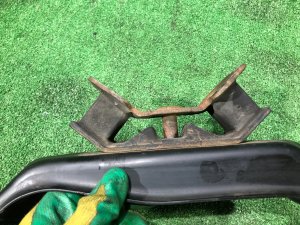 Gearbox crossmember SUBARU IMPREZA OEM 41021AC380, 41022AE120 GDA, GDB, GD 2002 EJ205 AT