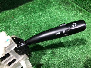 Mando de columna de dirección SUBARU IMPREZA OEM 83111FE020 GDA, GDB, GD 2002 EJ205 AT