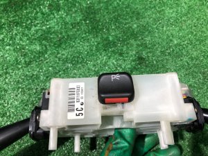 Mando de columna de dirección SUBARU IMPREZA OEM 83111FE020 GDA, GDB, GD 2002 EJ205 AT