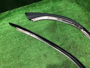 Frisos dos defletores de vidro SUBARU IMPREZA OEM 63531FE020, 63531FE030 GDA, GDB, GD 2002