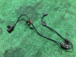เซ็นเซอร์ ABS หน้าขวา 27540AE000 SUBARU IMPREZA