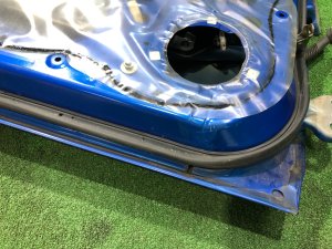 Puerta trasera izquierda SUBARU IMPREZA OEM 60409FE050 GDA, GDB, GD 2002 Blue 02C