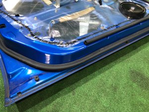 Porta dianteira esquerda SUBARU IMPREZA OEM 60009FE011 GDA, GDB, GD 2002 Blue 02C