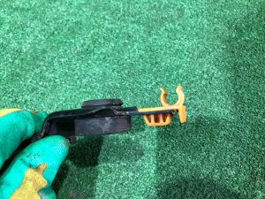 Soporte de la varilla del capó SUBARU IMPREZA OEM 57255AE000 GDA, GDB, GD 2002 Blue 02C