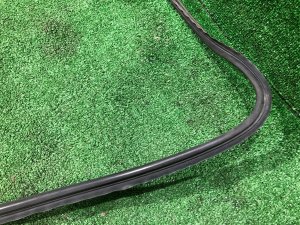 Молдинг лобового стекла SUBARU IMPREZA OEM 65058FE010 GDA, GDB, GD 2002 Blue 02C