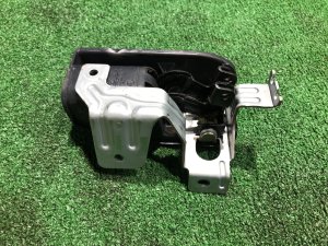 Puxador da tampa do depósito SUBARU IMPREZA OEM 57340AE000 GDA, GDB, GD 2002 Blue 02C