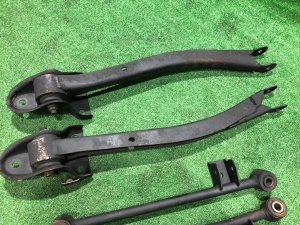 Rear control arms SUBARU IMPREZA OEM 20250FE040, 20250FE050, 20250FE000, 20270AA080 GDA, GDB, GD 2002 EJ205 AT