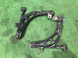 前摆臂 SUBARU IMPREZA OEM 20202FE000, 20202FE010 GDA, GDB, GD 2002 EJ205 AT