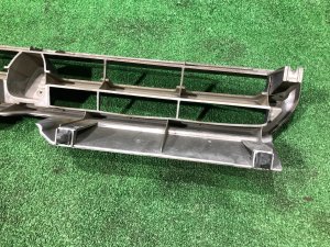 Radiator grille SUBARU LEGACY OEM 91061AC201 BG5 1997 RED