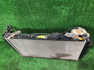 Radiador do motor SUBARU LEGACY OEM 45111AC230 BG5 1997 EJ20R MT5