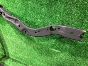 แขนยึดตามยาว П-образная SUBARU IMPREZA OEM 50515FE012, 50515FE010 GDA 2002 EJ205 AT