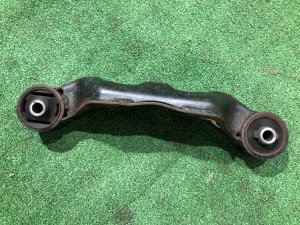 คานรองเฟืองท้าย 41310YC001 SUBARU LEVORG
