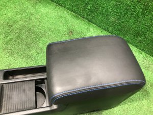 Porta-luvas e apoio de braço SUBARU LEVORG OEM 92114VA020VH VMG VM4 VM 2015 Dark Gray 61K
