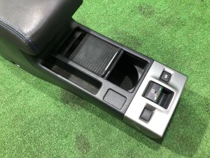 Porta-luvas e apoio de braço SUBARU LEVORG OEM 92114VA020VH VMG VM4 VM 2015 Dark Gray 61K