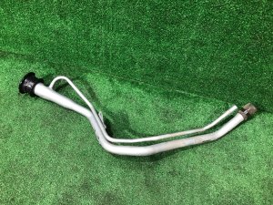 Tubo de enchimento do depósito 42066FJ010 SUBARU LEVORG