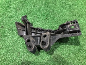 右リアバンパーステー SUBARU LEVORG OEM 57707VA090 VMG VM4 VM 2015 Dark Gray 61K