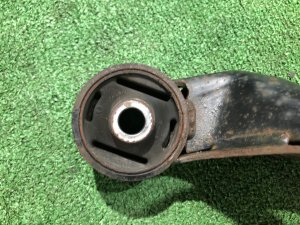 デフマウント SUBARU LEVORG OEM 41310YC001 VMG VM4 VM 2015