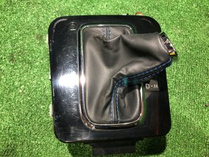 Чехол ручки акпп SUBARU LEVORG OEM 35133VA010 VMG VM4 VM 2015