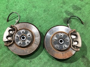 ดุมล้อหน้า 315 мм 26300AL010, 26292AG041, 26292AG051, 28373VA020 SUBARU LEVORG
