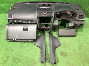 ダッシュボード 66222AJ150 SUBARU LEVORG