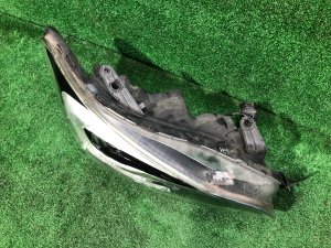 右大灯 SUBARU LEVORG OEM 84002VA000, 84002VA002 VMG VM4 VM 2015