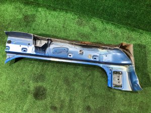 Estribo metálico derecho SUBARU IMPREZA OEM 51620FE041 GDA 2002 Blue 02C