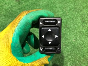 Módulo de control de espejos SUBARU IMPREZA OEM 83071FC000 GDA 2002 EJ205 AT