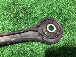 Soporte superior de la caja SUBARU LEVORG OEM 41040FE000 VMG 2015 FA20E CVT