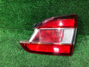 バックドアテールランプ правый 84251VA000 SUBARU LEVORG