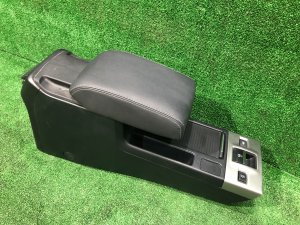 ช่องเก็บของและที่วางแขน SUBARU LEVORG OEM 92114VA010VH, 92114VA020VH, 92113VA000 VM4 VMG VM 2015 Blue Pearl K3X