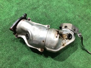 触媒 FCA95 SUBARU LEVORG OEM 44612AA891 VM4 VMG VM 2015 FB16E CVT