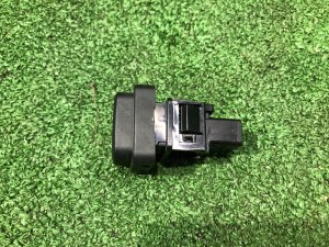 TRC OFFスイッチ SUBARU LEVORG OEM 83002FJ000 VM4 VMG VM 2015