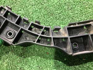 Soporte derecho del parachoques trasero SUBARU LEVORG OEM 57707VA130 VM4 VMG VM 2015 Blue Pearl K3X