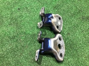 Right front door hinges SUBARU LEVORG OEM 60079AG002, 60079FJ000 VM4 VMG VM 2015 Blue Pearl K3X