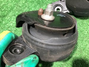 Подушки двигателя SUBARU LEVORG OEM 41022SG000, 41022SG010 VM4 VMG VM 2015 FB16E CVT