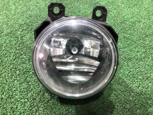 Farol de nevoeiro esquerdo SUBARU LEVORG OEM 84501AJ060 VM4 VMG VM 2015