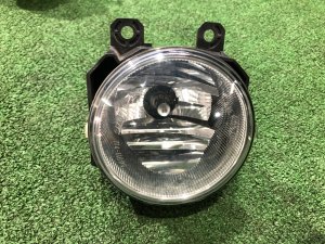 Farol de nevoeiro direito SUBARU LEVORG OEM 84501AJ060 VM4 VMG VM 2015