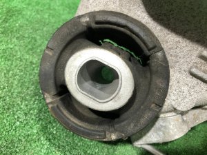 Travessa traseira RAND ROVER RANGE ROVER SPORT OEM LR098717, LR119671 2019 PТ204