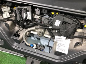 Tailgate рестайлинг RAND ROVER RANGE ROVER SPORT OEM LR181165 2019
