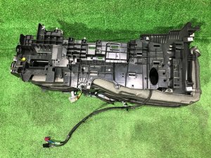 Guantera y reposabrazos LAND ROVER RANGE ROVER SPORT OEM LR100257 2019