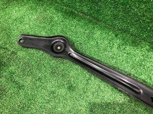 后梁拉杆 SUBARU LEVORG OEM 20157VA020 VM4 2016