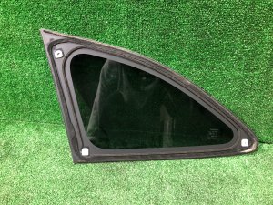 Right rear quarter glass SUBARU LEVORG OEM 65210VA100 VM4 2016