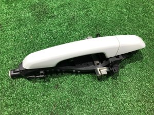 Manilla de la puerta delantera izquierda LAND ROVER RANGE ROVER SPORT OEM LR112353, BJ32-224N02 2019