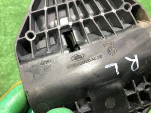 Puxador da porta traseira esquerda LAND ROVER RANGE ROVER SPORT OEM LR112353, DK62-224A00 2019