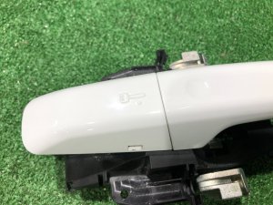 右フロントドアハンドル LAND ROVER RANGE ROVER SPORT OEM LR112353, BJ32-224N02 BA 2019